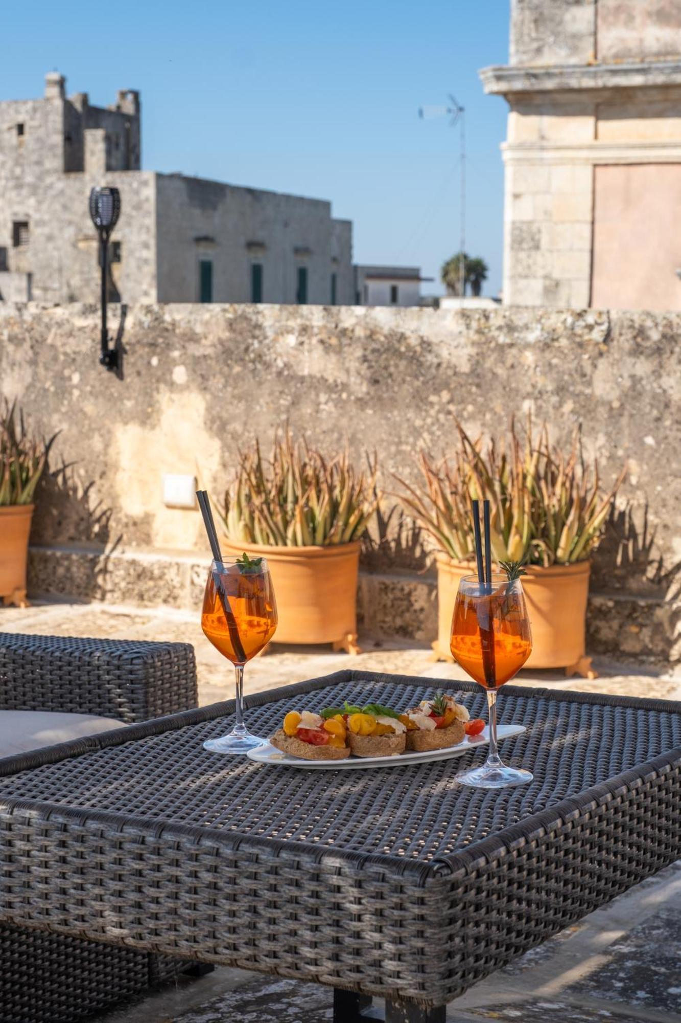 Dimora Del Vescovo Guest House Minervino di Lecce Exterior foto